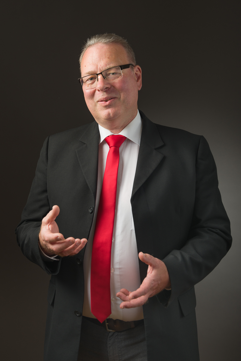 Dirk Robrecht,
 1. Vorsitzender